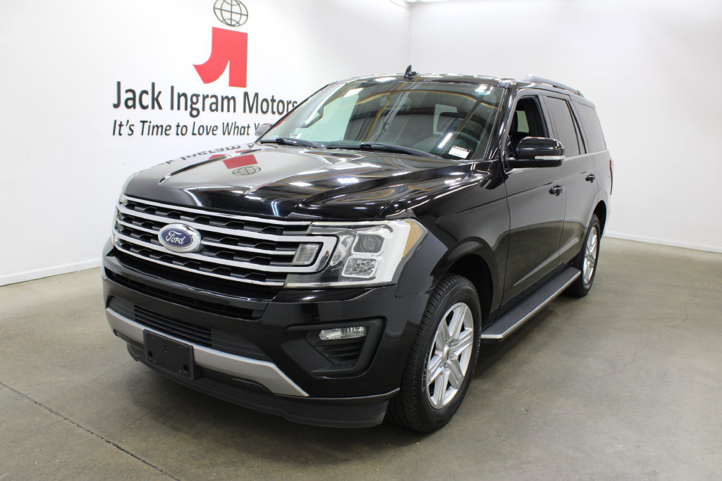 Used 2018 Ford Expedition XLT w/ Equipment Group 202A RWD image 2