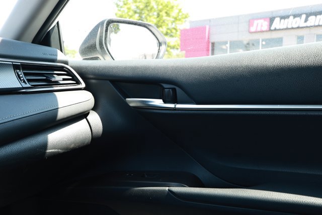 Used 2021 Toyota Camry SE w/ Convenience Package FWD image 25