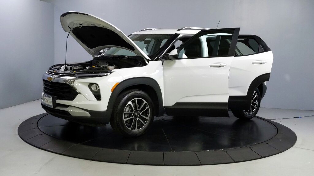 Used 2025 Chevrolet TrailBlazer LT image 11