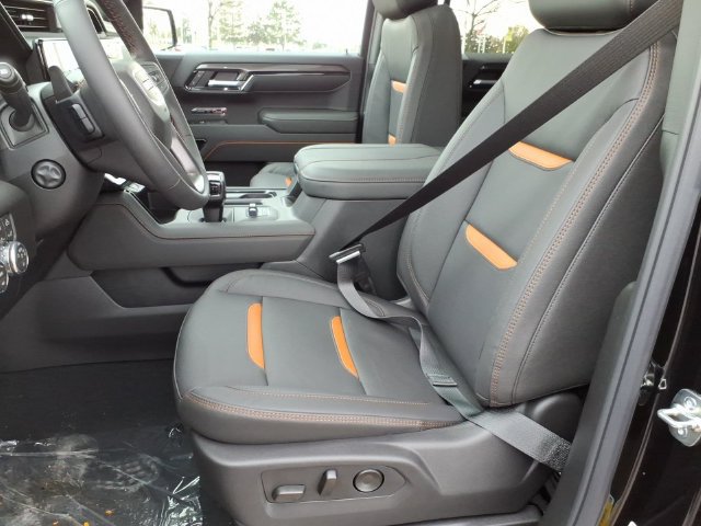 New 2026 GMC Sierra 1500 AT4 AWD/4WD image 5