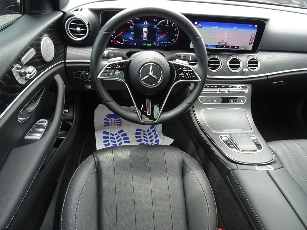 Used 2023 Mercedes-Benz E 450 4MATIC Sedan image 16