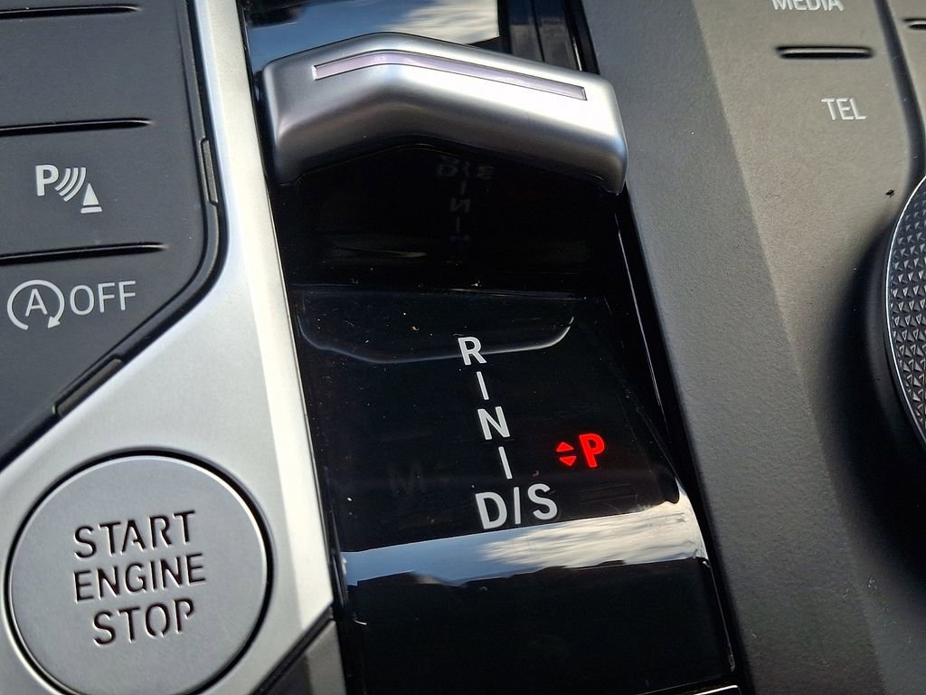 Certified 2025 BMW 230i xDrive Coupe w/ Premium Package image 15