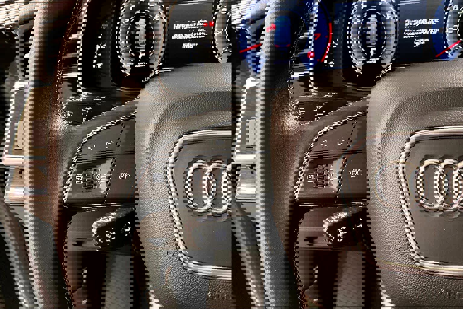 Used 2024 Audi Q8 Premium Plus w/ Premium Plus Package image 19