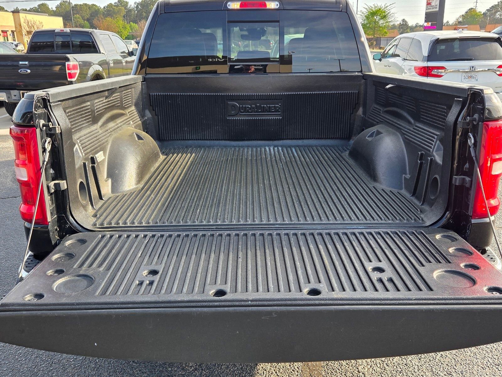 Used 2025 RAM 1500 Laramie image 13