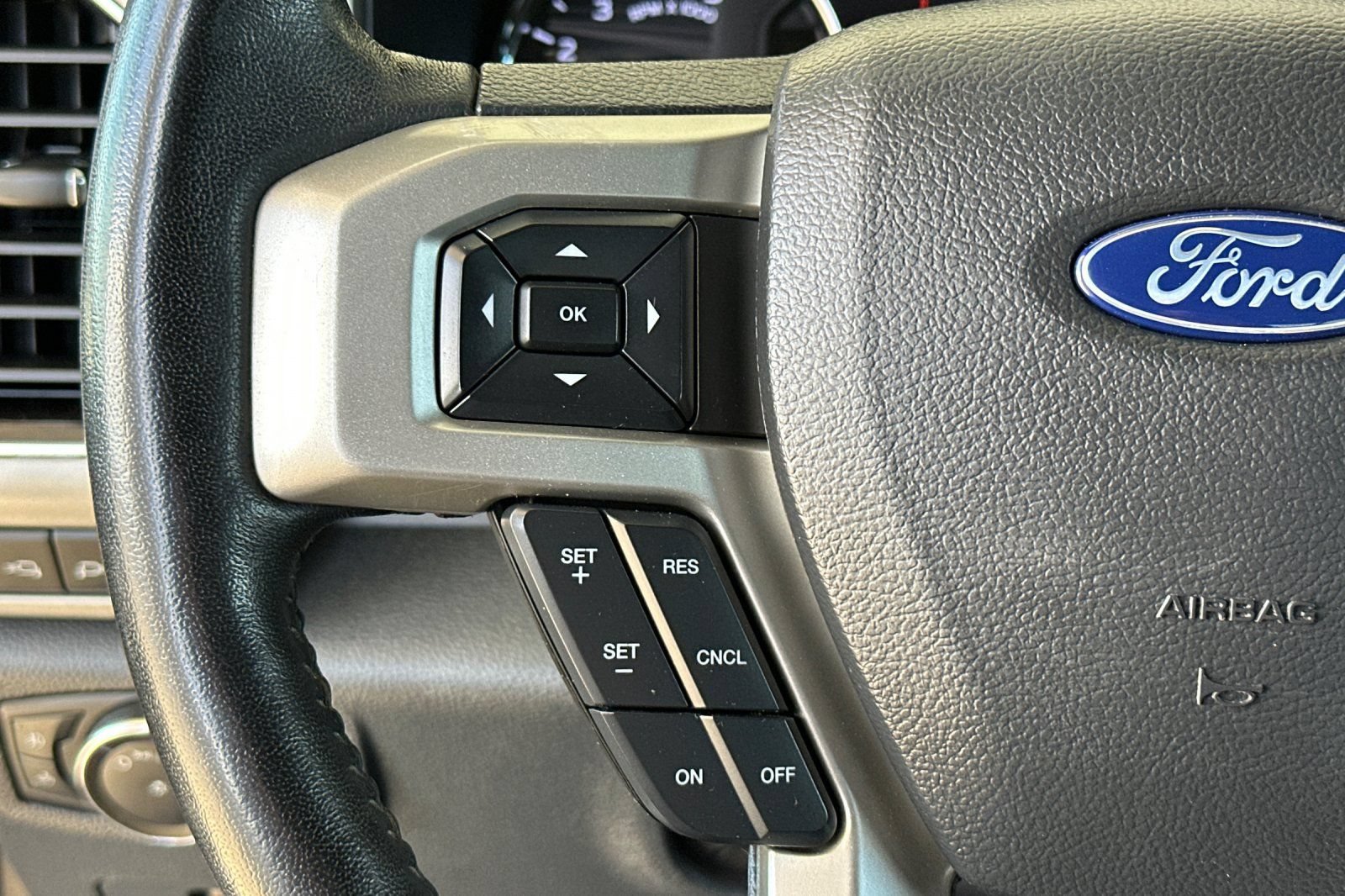 Used 2022 Ford F250 Lariat AWD/4WD image 26