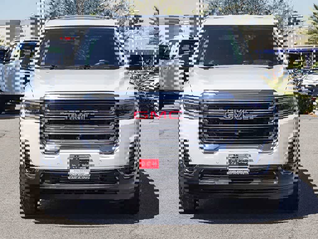 Used 2023 GMC Acadia AT4 w/ Technology Package image 2