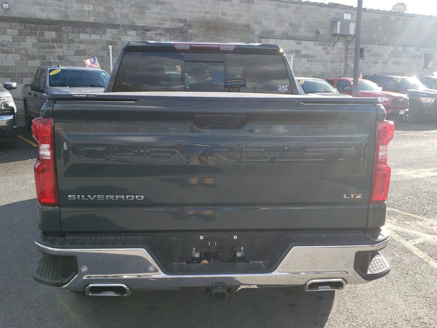 Certified 2025 Chevrolet Silverado 1500 LTZ w/ LTZ Convenience Package II image 8