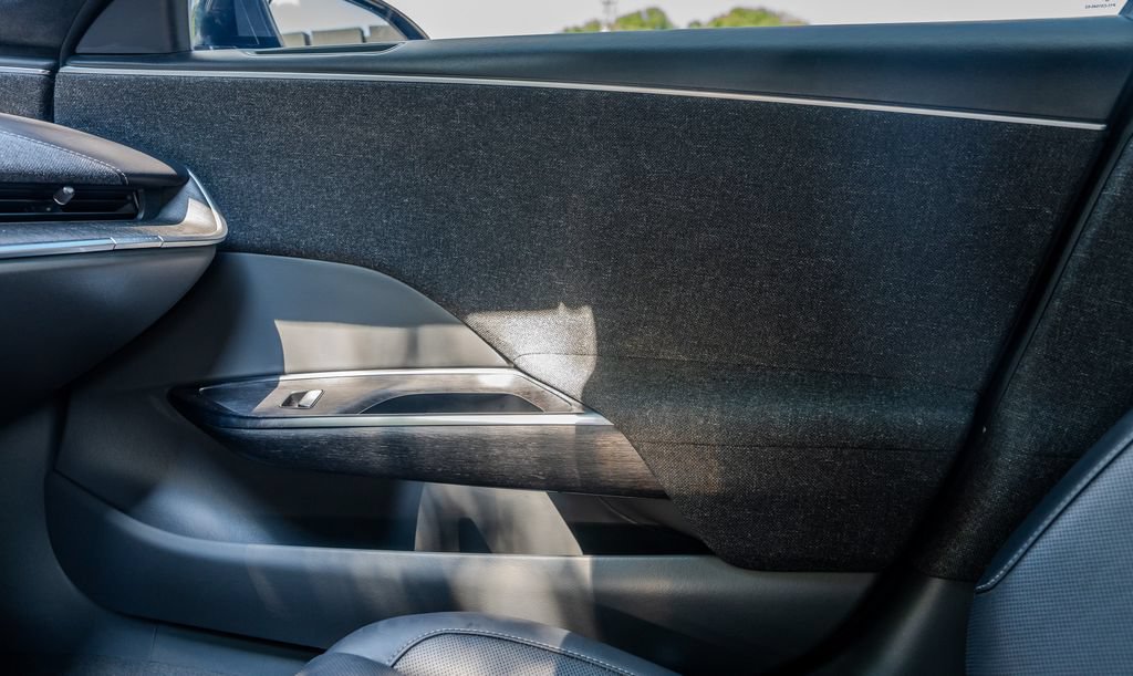 Used 2024 Lucid Air Pure RWD image 13