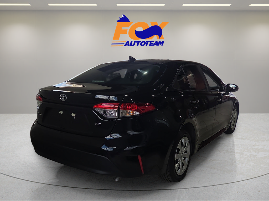 Certified 2025 Toyota Corolla LE FWD image 2