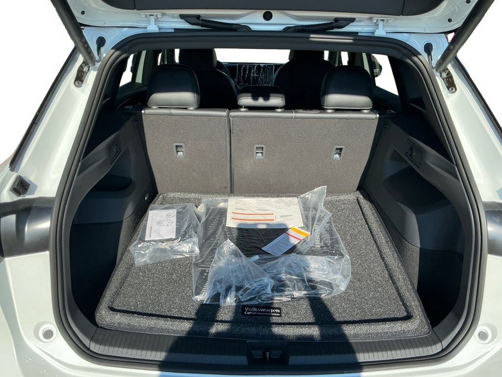 New 2026 Volkswagen Tiguan SE R-Line AWD/4WD image 21