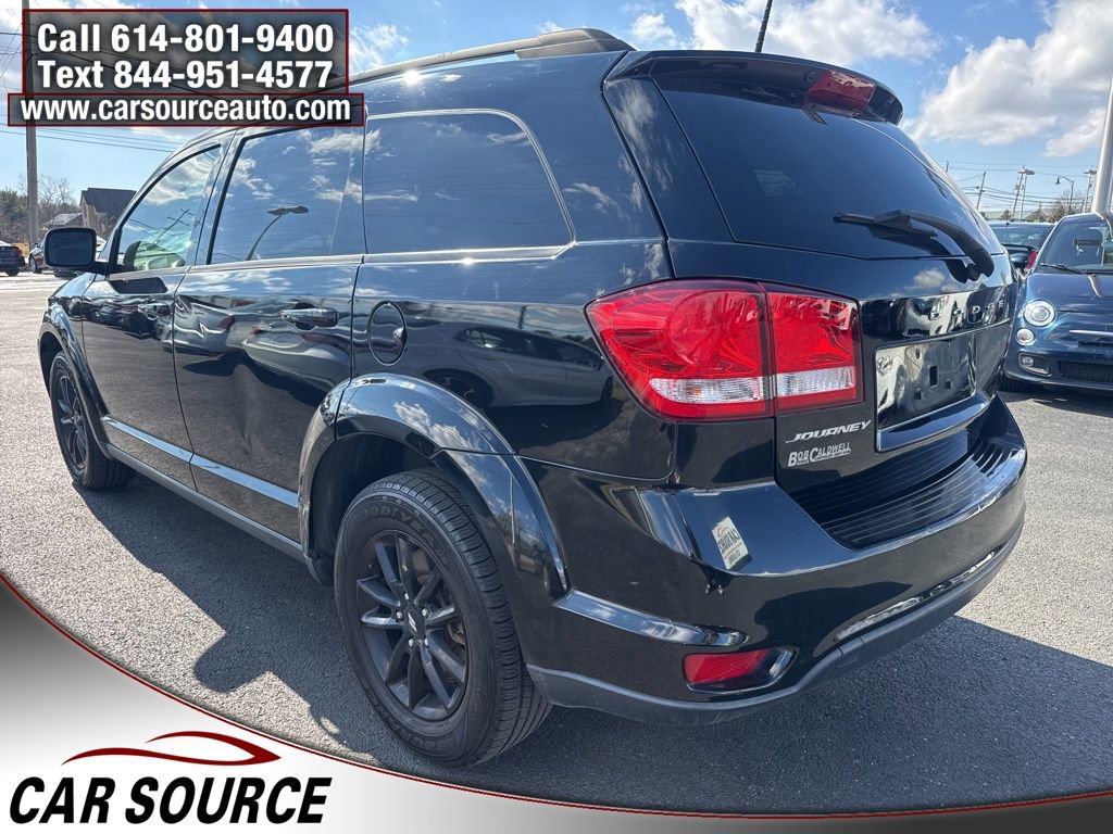 Used 2019 Dodge Journey SE w/ Blacktop Package image 4