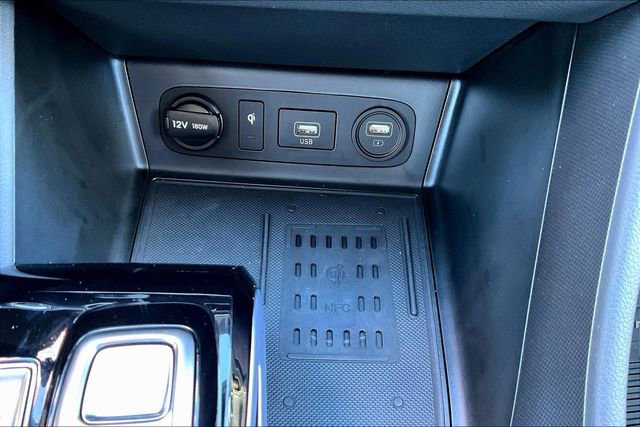 Used 2023 Hyundai Sonata Limited w/ Winter Weather Package FWD image 15