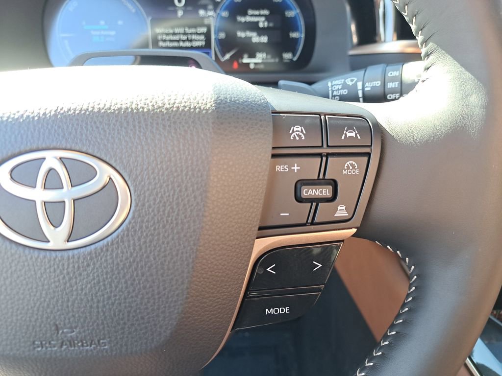 Certified 2025 Toyota Crown Signia Limited image 20