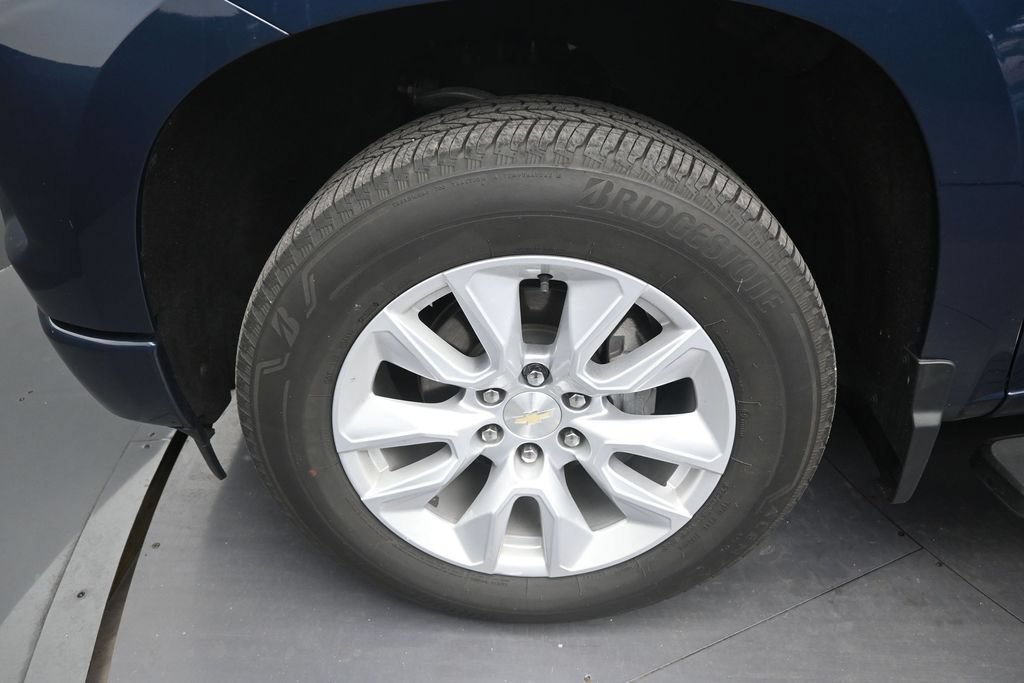 Used 2023 Chevrolet Silverado 1500 Custom RWD image 9