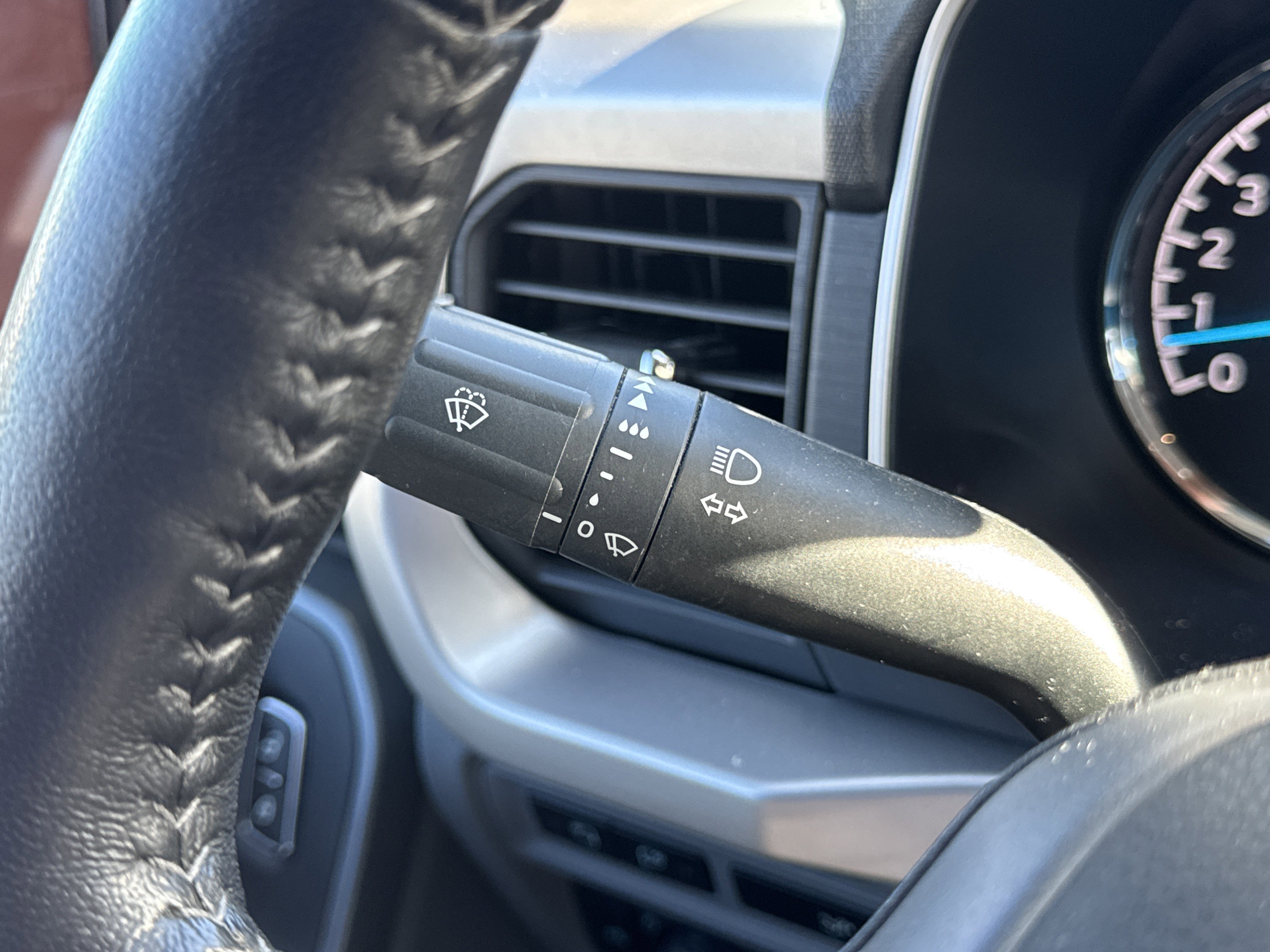 Used 2022 Ford F150 XLT w/ Equipment Group 302A High image 16