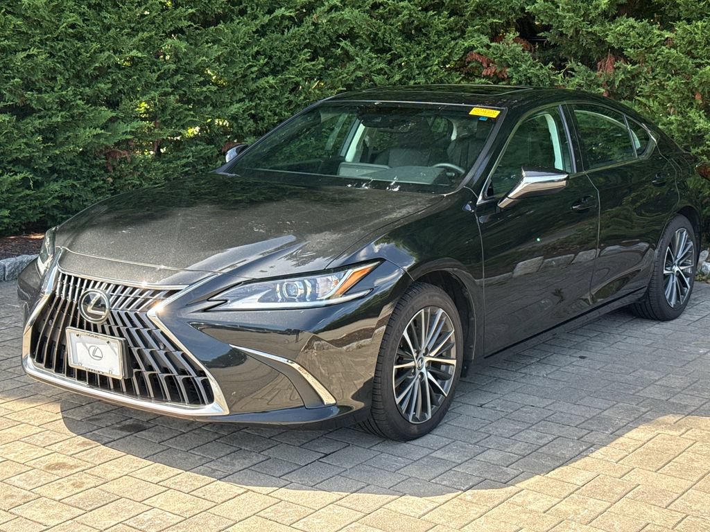 Used 2023 Lexus ES 300h w/ Premium Package