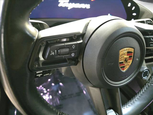Used 2022 Porsche Taycan 4 Cross Turismo w/ Premium Package AWD/4WD image 17