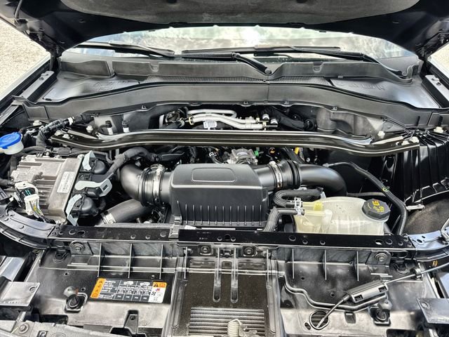 Used 2025 Ford Explorer ST AWD/4WD image 27