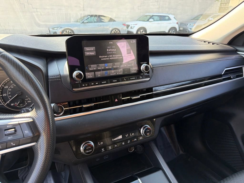 Used 2024 Mitsubishi Outlander ES AWD/4WD image 20