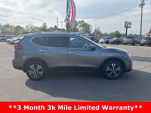 Used 2019 Nissan Rogue SV w/ Sun & Sound Touring Package AWD/4WD image 2