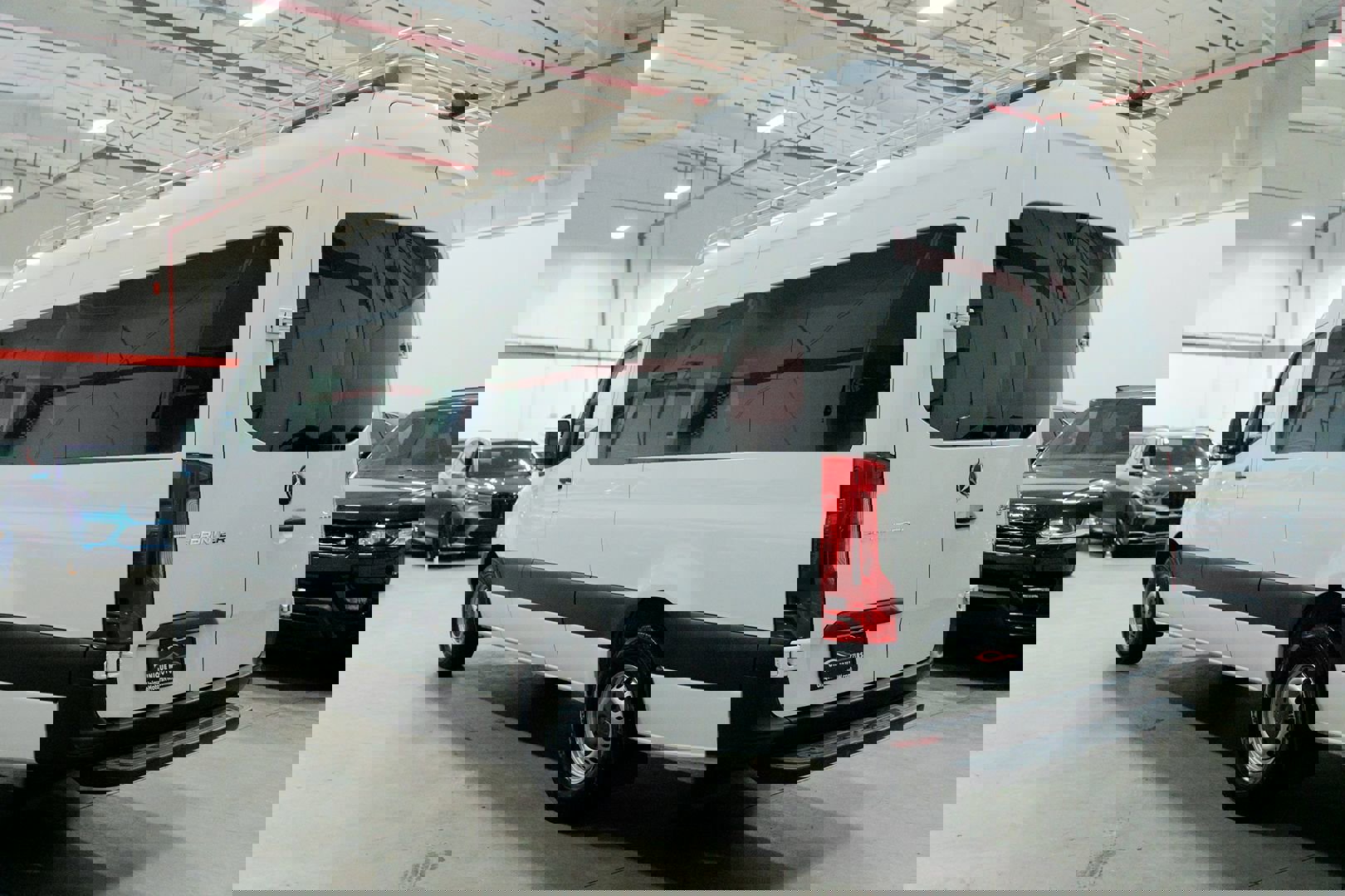 Used 2019 Mercedes-Benz Sprinter 2500 image 4