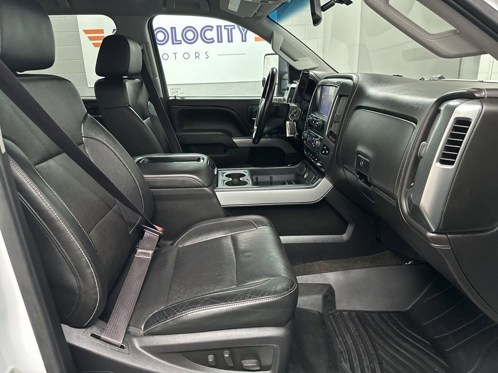 Used 2015 Chevrolet Silverado 2500 LTZ AWD/4WD image 22