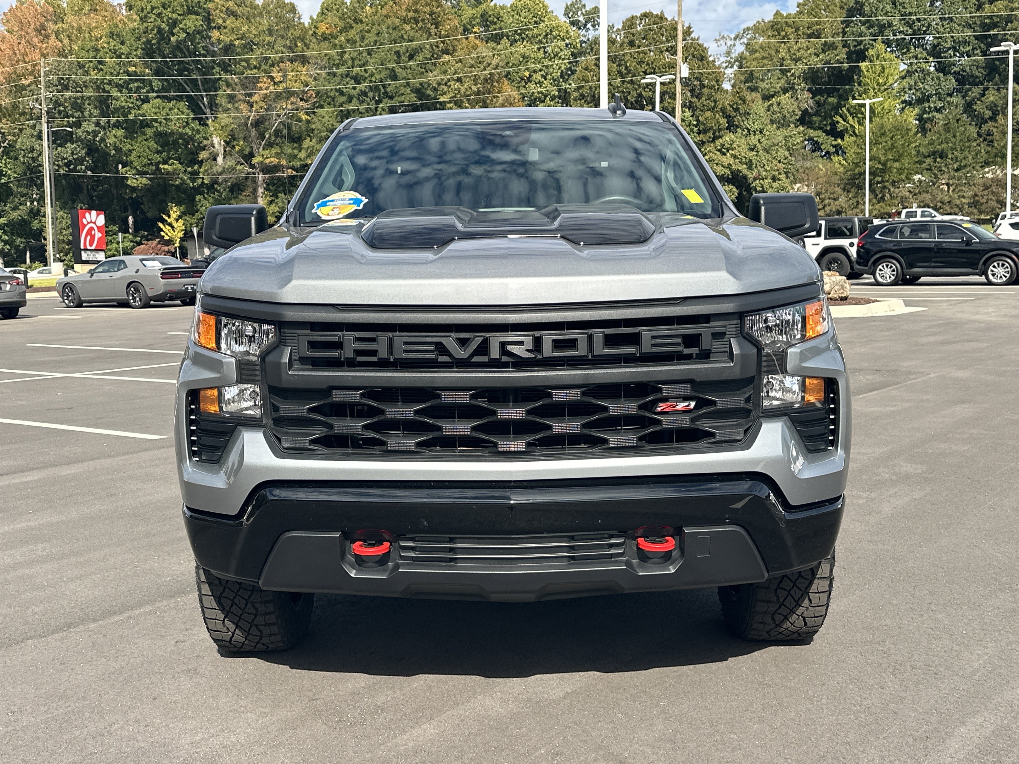 Used 2025 Chevrolet Silverado 1500 Custom Trail Boss AWD/4WD image 2