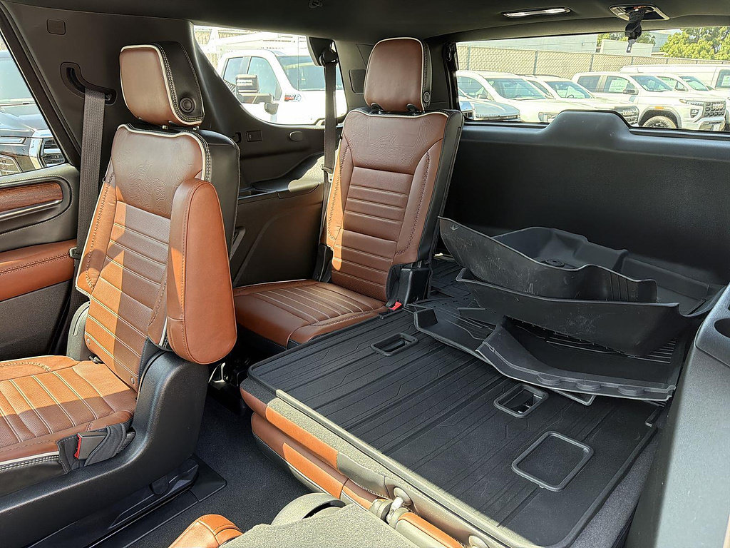 Used 2023 GMC Yukon Denali Ultimate AWD/4WD image 45