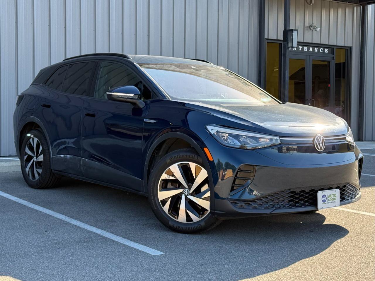 Used 2023 Volkswagen ID.4 Pro AWD/4WD image 3
