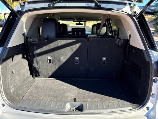 Certified 2024 Nissan Pathfinder SL w/ Black Appearance Package AWD/4WD image 10