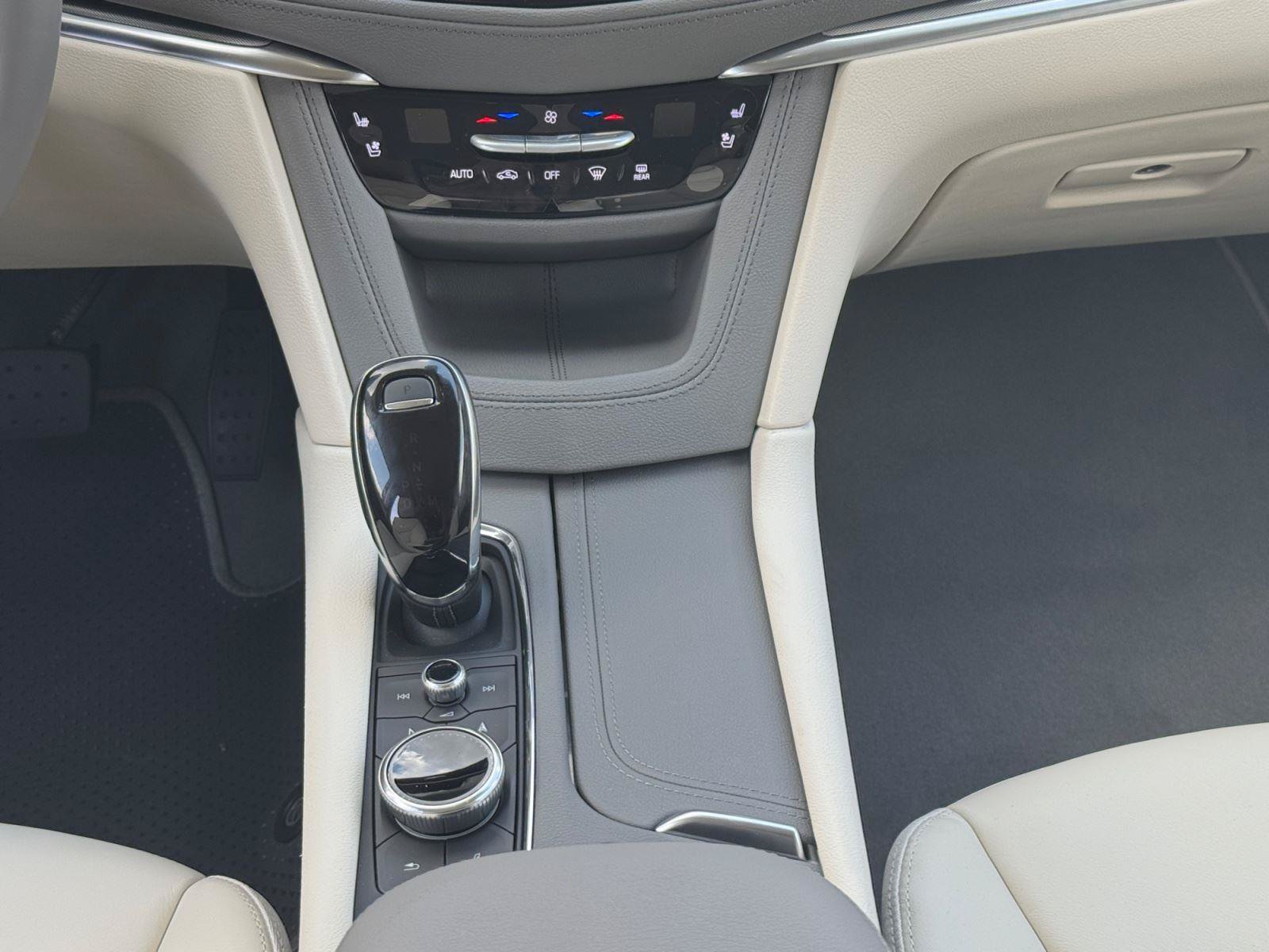 New 2026 Cadillac XT5 Premium Luxury w/ Driver Assist Package AWD/4WD image 14