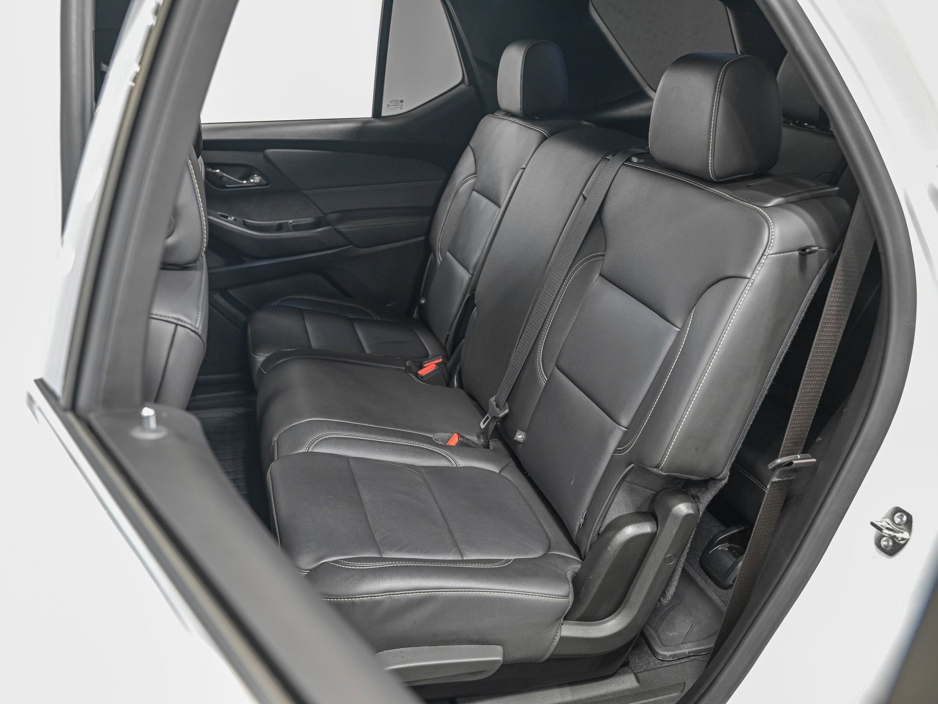 Used 2023 Chevrolet Traverse LT w/ LT Premium Package image 27