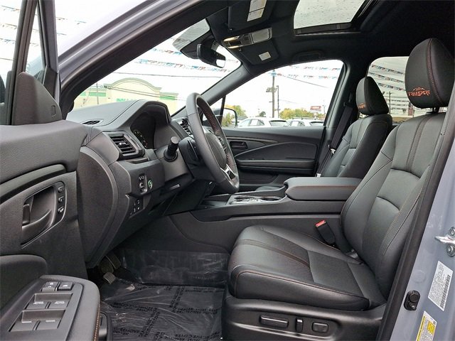 Certified 2025 Honda Ridgeline TrailSport+ image 13