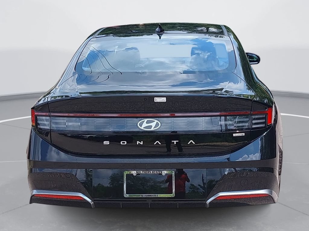 Certified 2025 Hyundai Sonata SEL FWD image 6