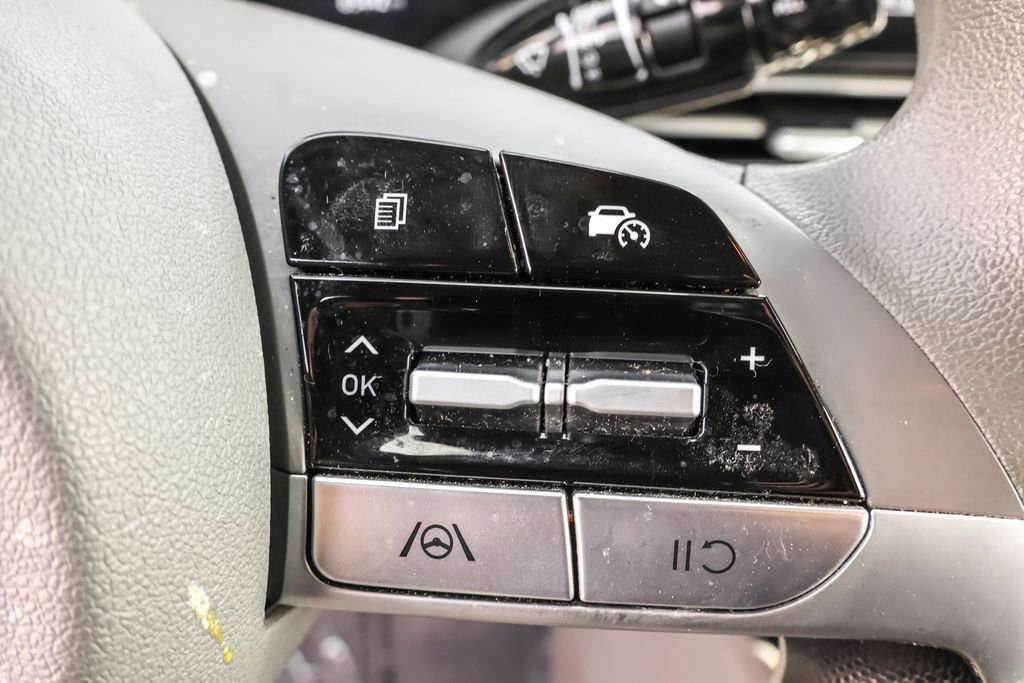 Used 2024 Hyundai Elantra SEL FWD image 22