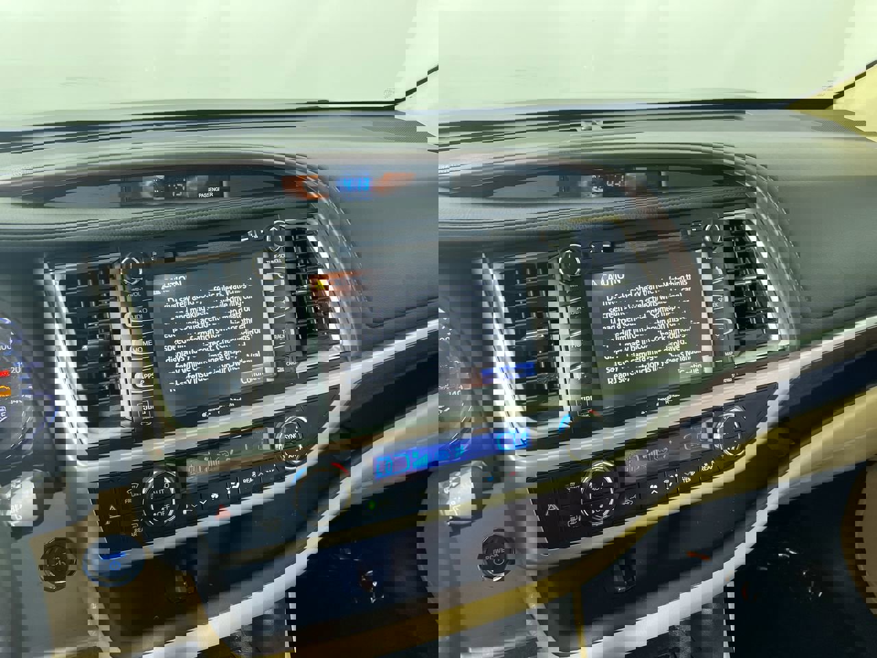 Used 2016 Toyota Highlander Limited image 27