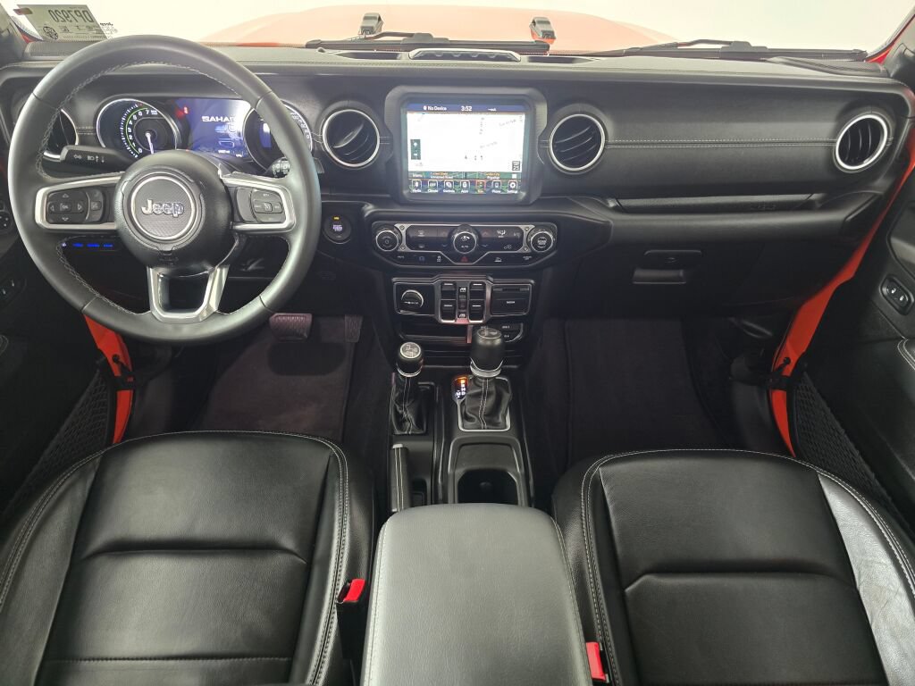 Used 2023 Jeep Wrangler Unlimited Sahara AWD/4WD image 21
