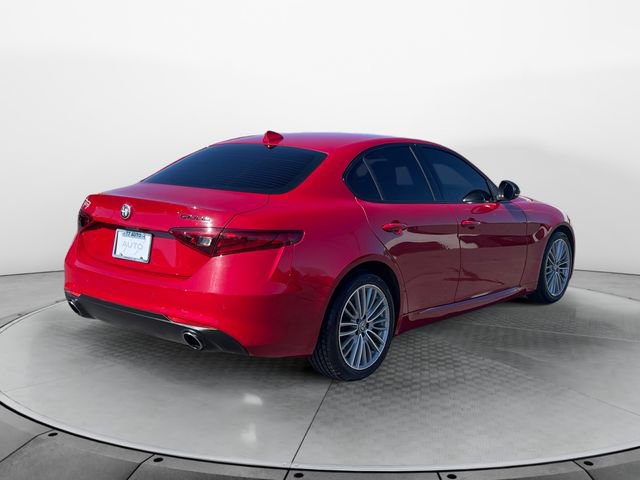 Used 2018 Alfa Romeo Giulia Ti w/ Quick Order Package 22X Lusso image 5