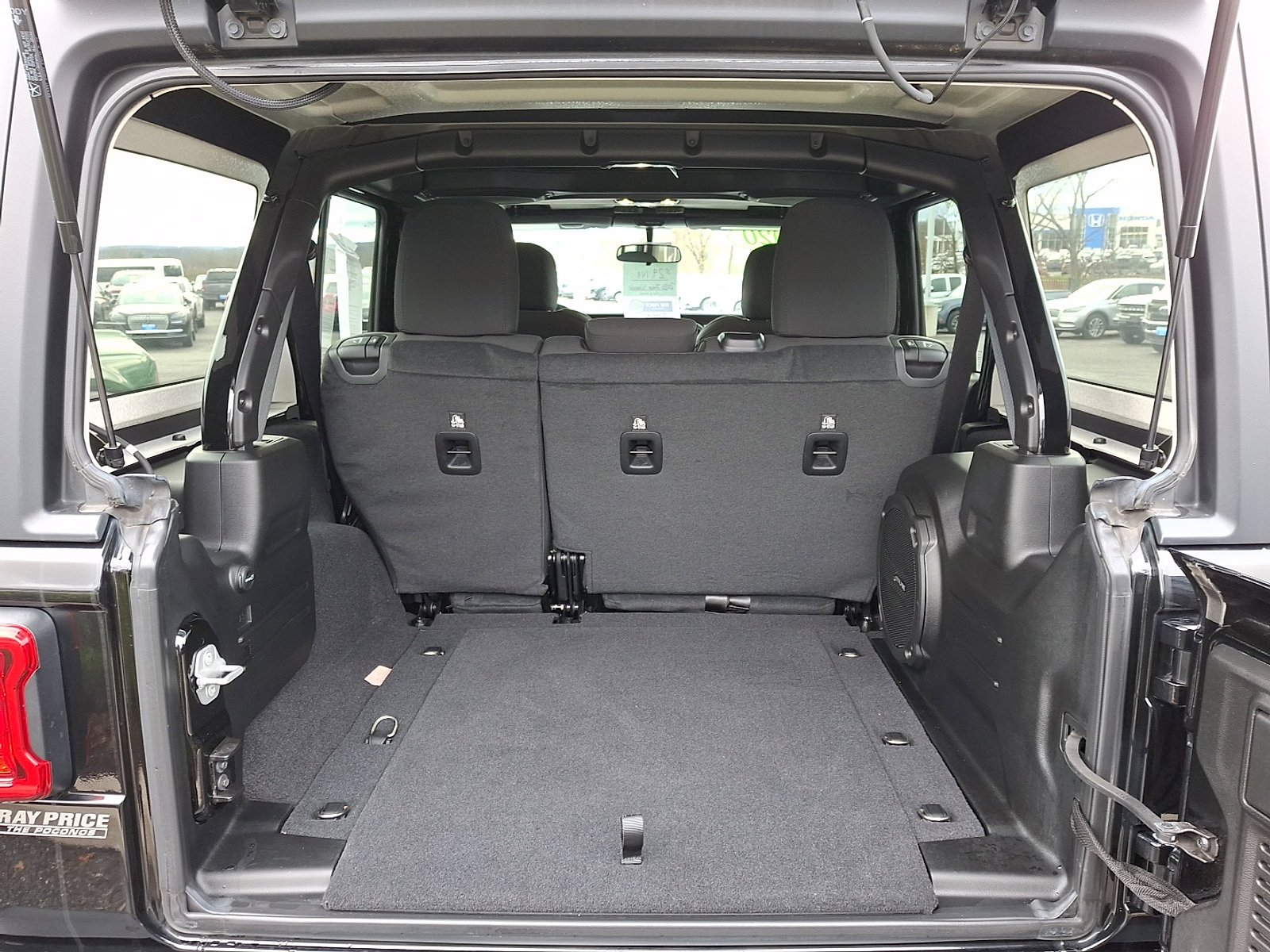 Used 2020 Jeep Wrangler Unlimited Sport image 29