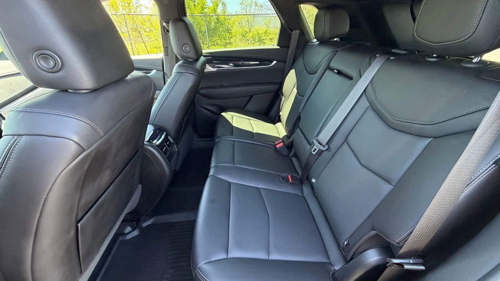 Used 2023 Cadillac XT5 Premium Luxury w/ LPO, Floor Liner Package AWD/4WD image 18