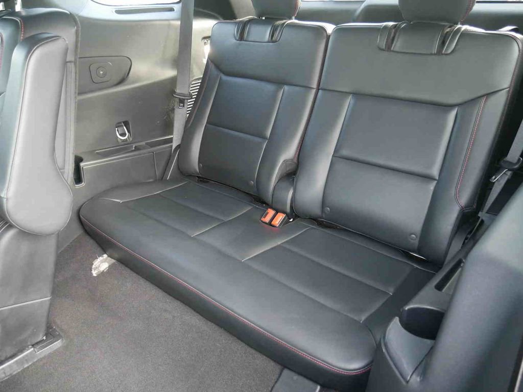 Used 2025 Ford Explorer ST-Line image 16