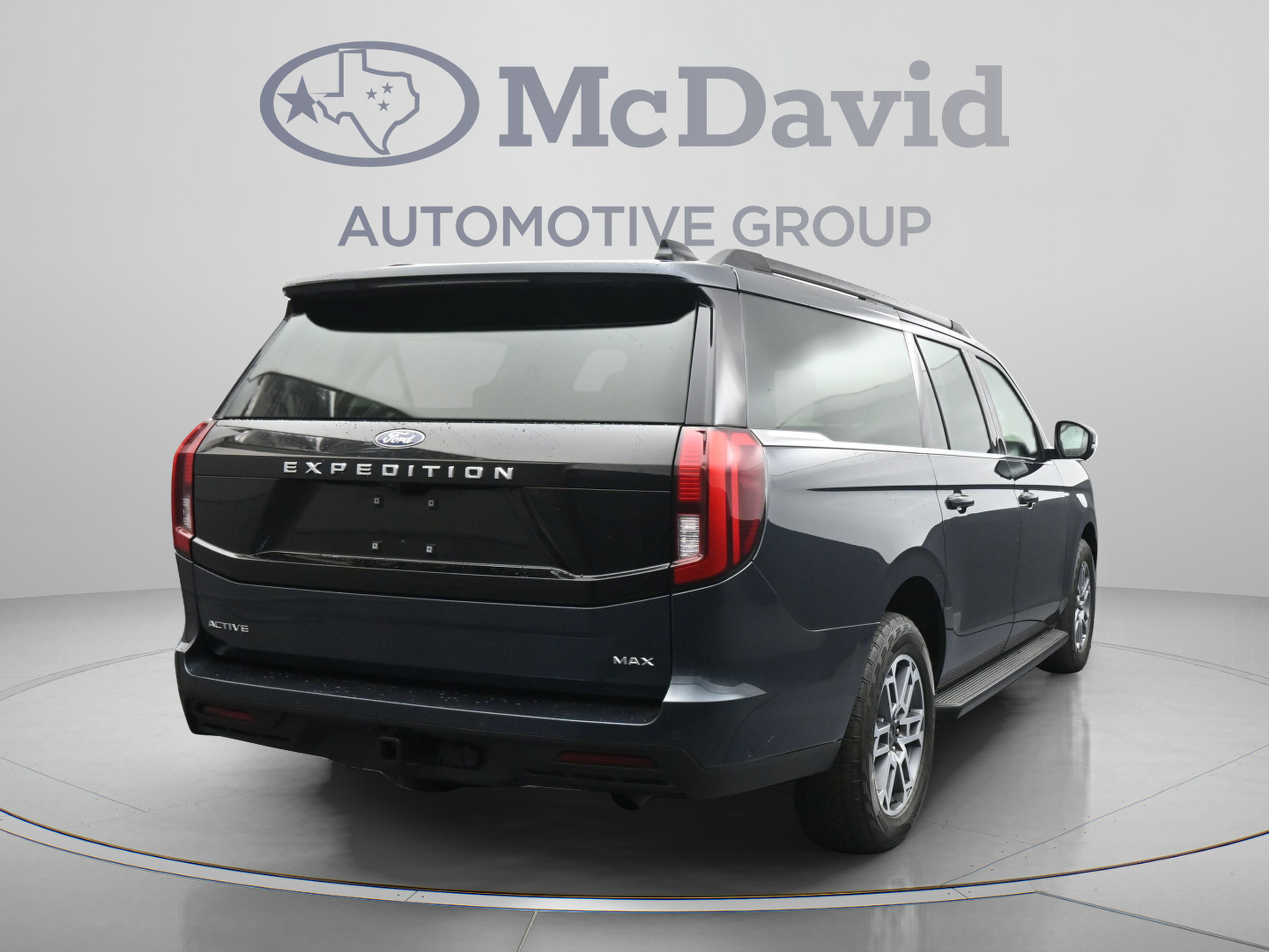 Used 2025 Ford Expedition Max Active AWD/4WD image 8