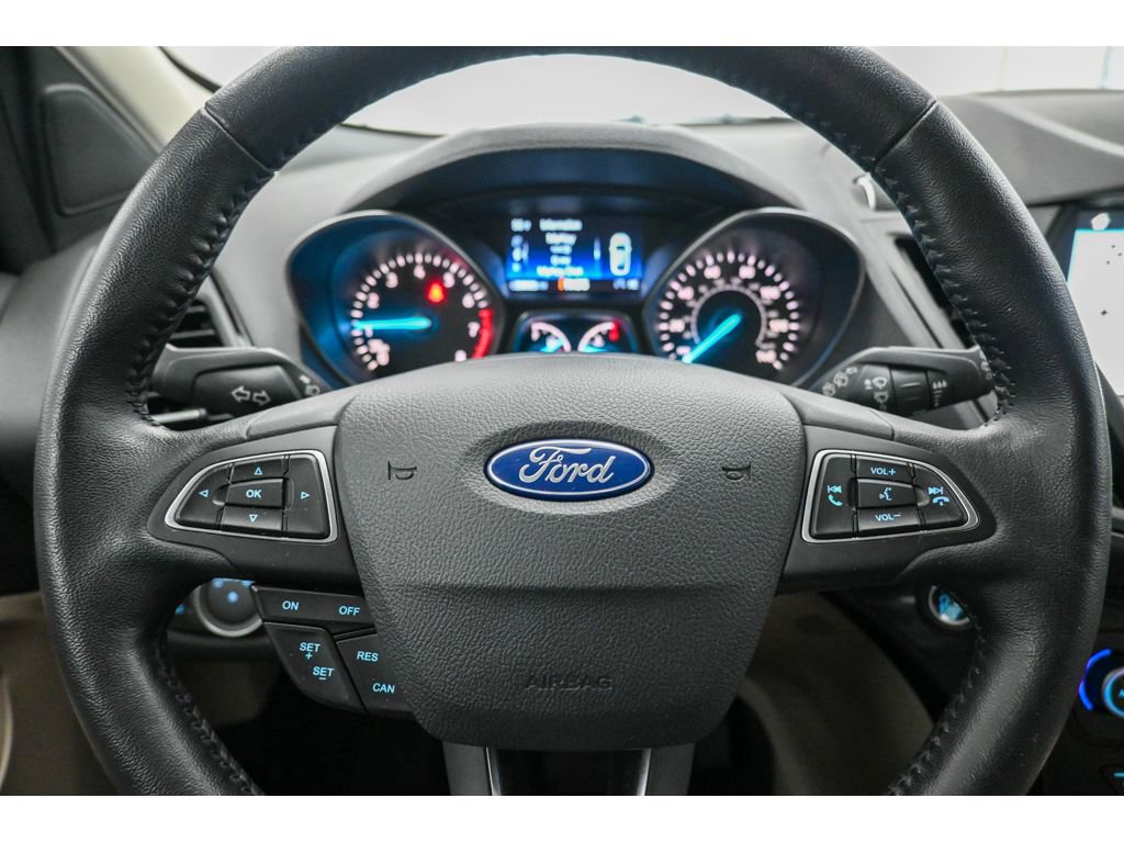 Used 2019 Ford Escape Titanium image 11