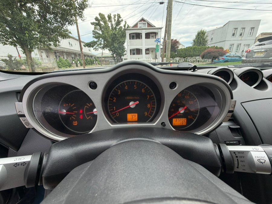 Used 2007 Nissan 350Z Touring RWD image 12