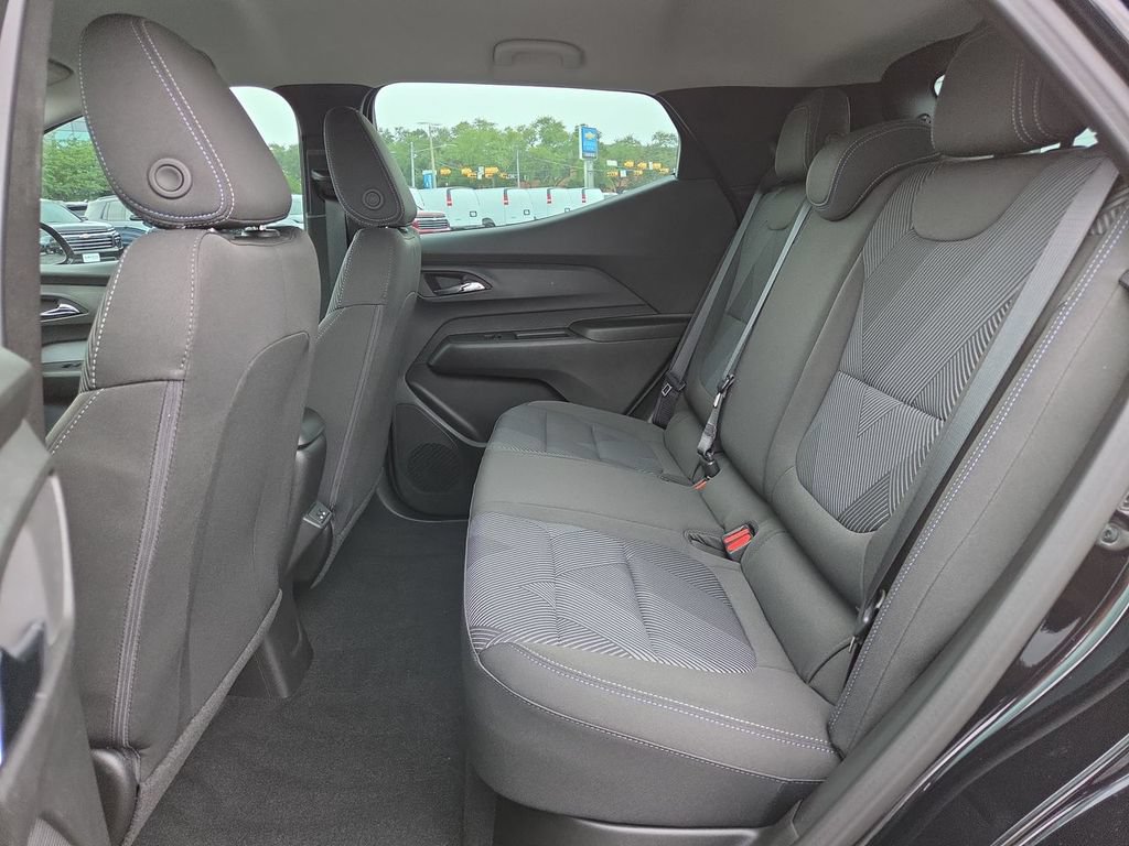 New 2027 Chevrolet Bolt LT w/ Comfort Package FWD image 15