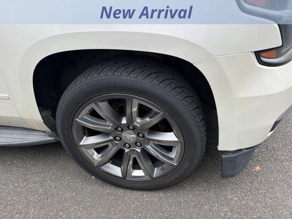 Used 2015 Chevrolet Tahoe LTZ AWD/4WD image 3