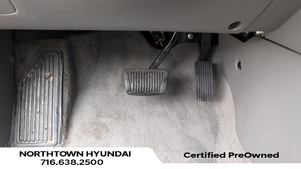 Certified 2024 Hyundai Elantra SEL w/ Convenience Package FWD image 31