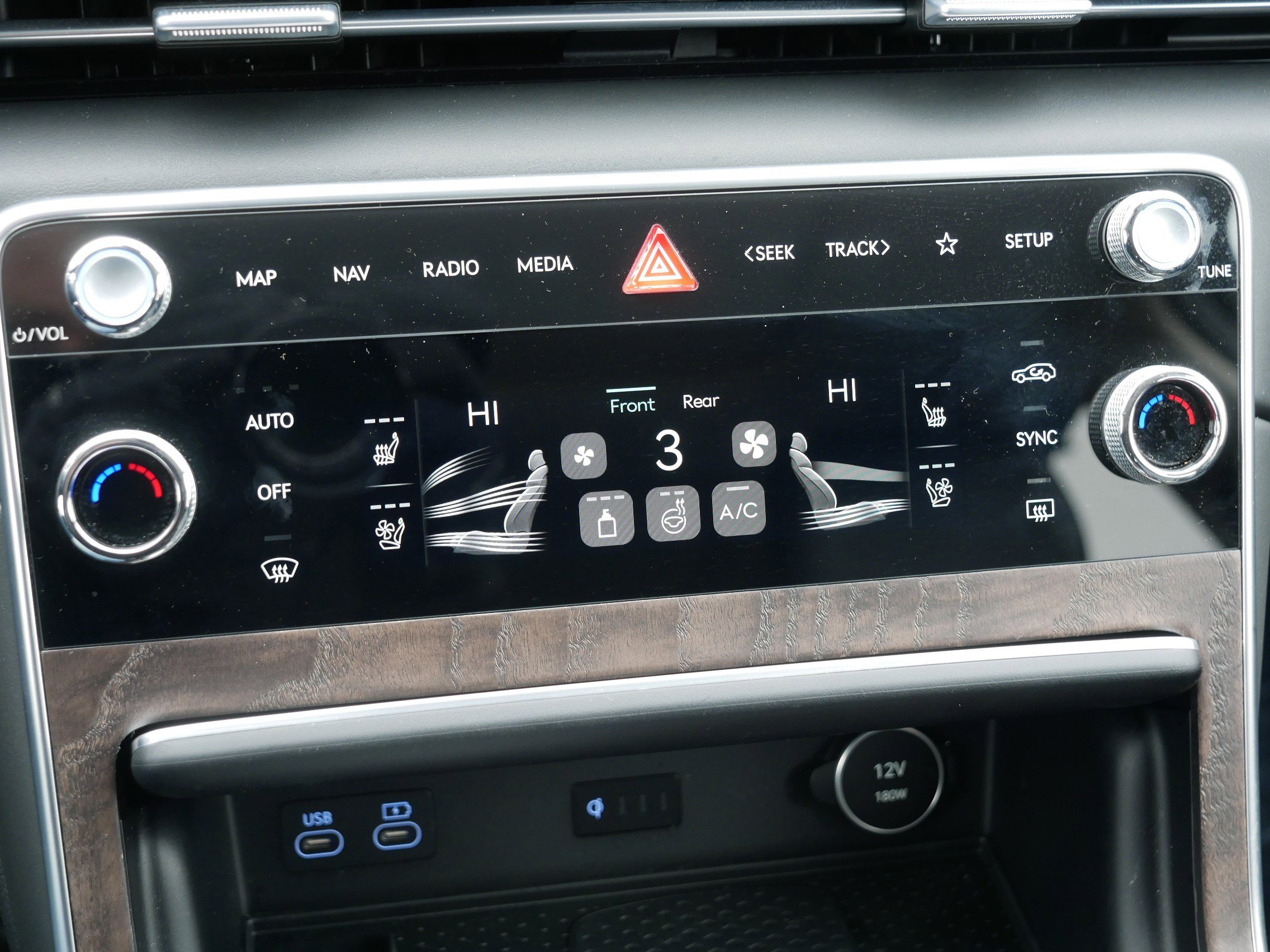 Used 2025 Genesis GV80 2.5T Advanced image 23