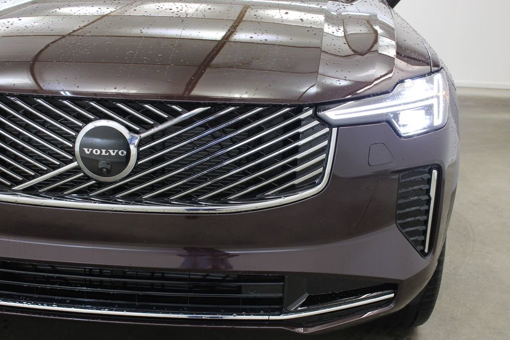 New 2026 Volvo XC90 B6 Plus w/ Protection Package image 8