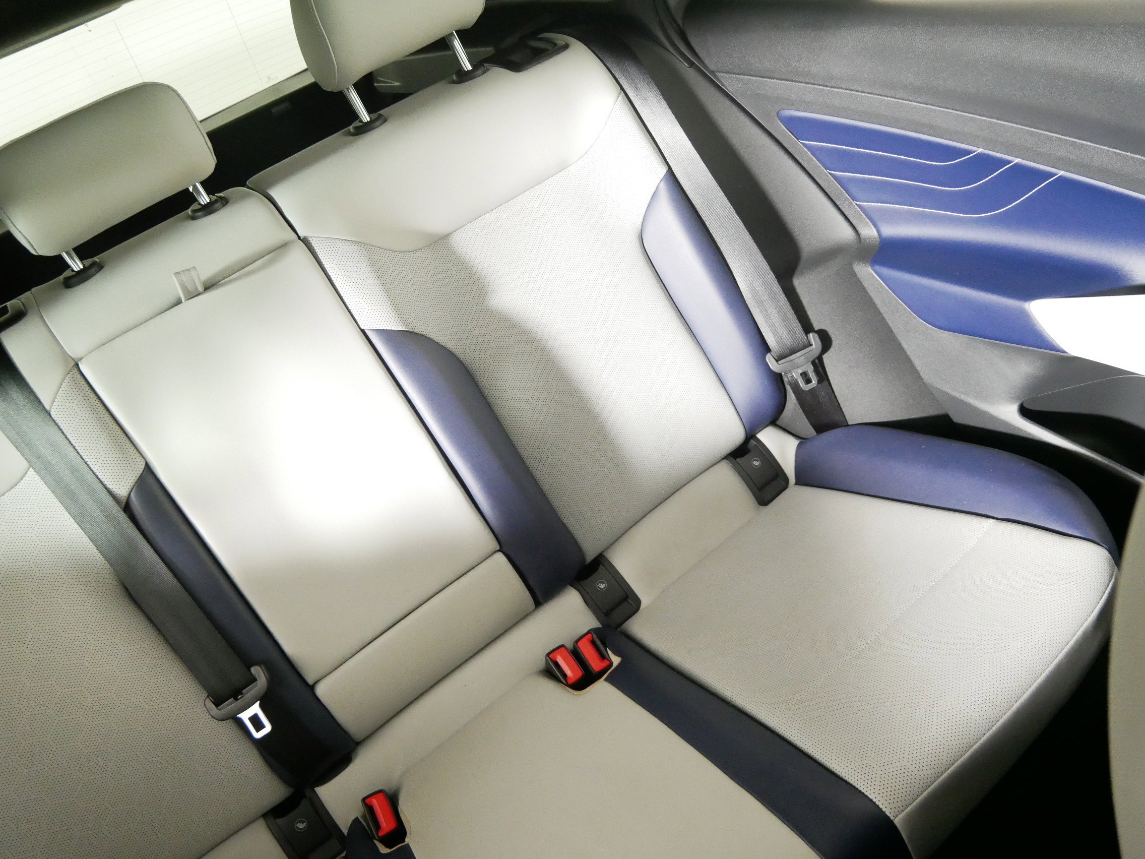 Used 2023 Volkswagen ID.4 S image 14